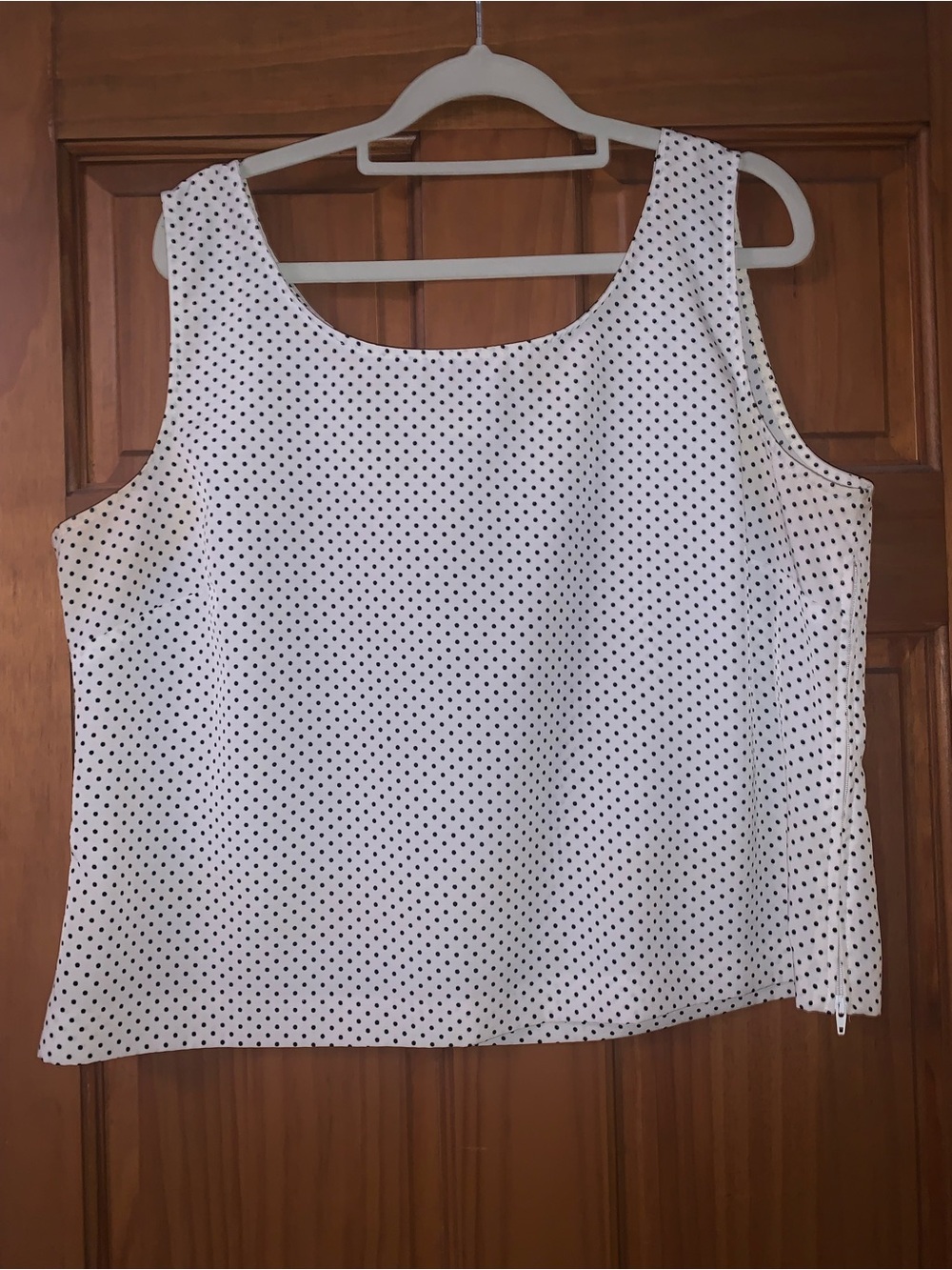 ‼️SUMMER SALE ‼️ Women’s White Polka Dot Tank Top